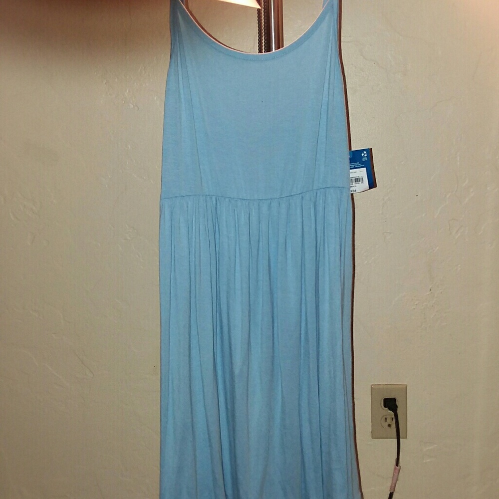 Clothes - Picture 6 of 8